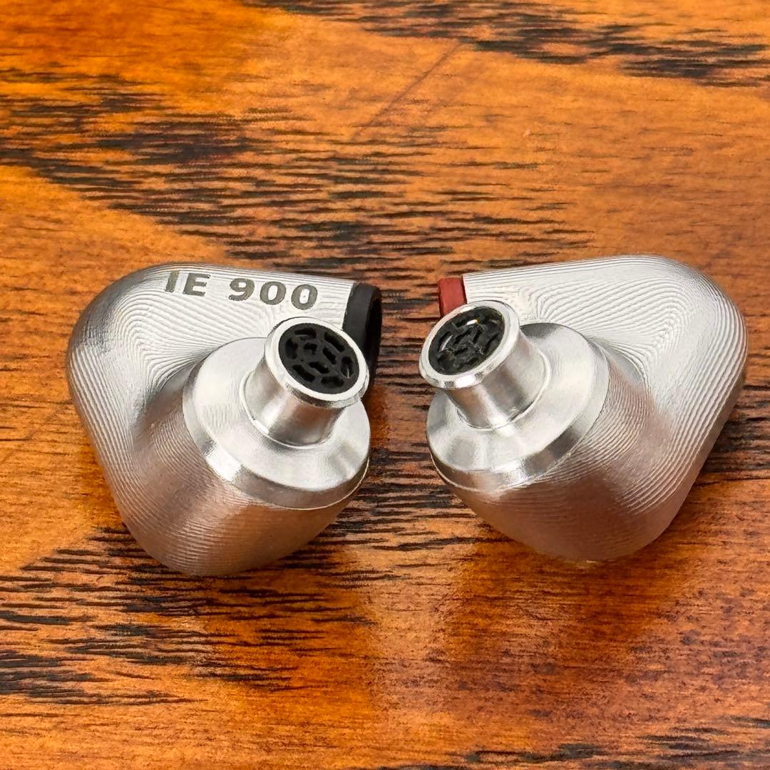 Sennheiser IE900 本体／専用ケース付き／高音質IEM