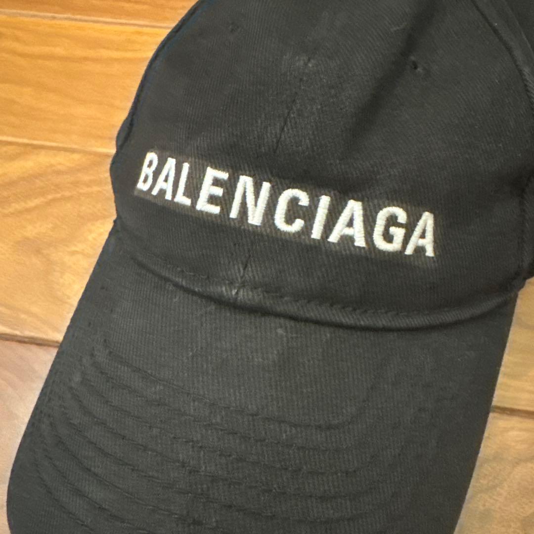 BALENCIAGA ベースポールキャップ
