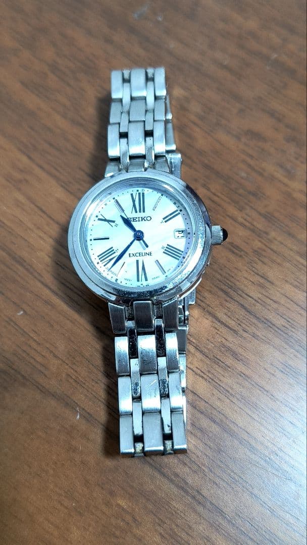 SEIKO EXCELINE シルバー 電波時計