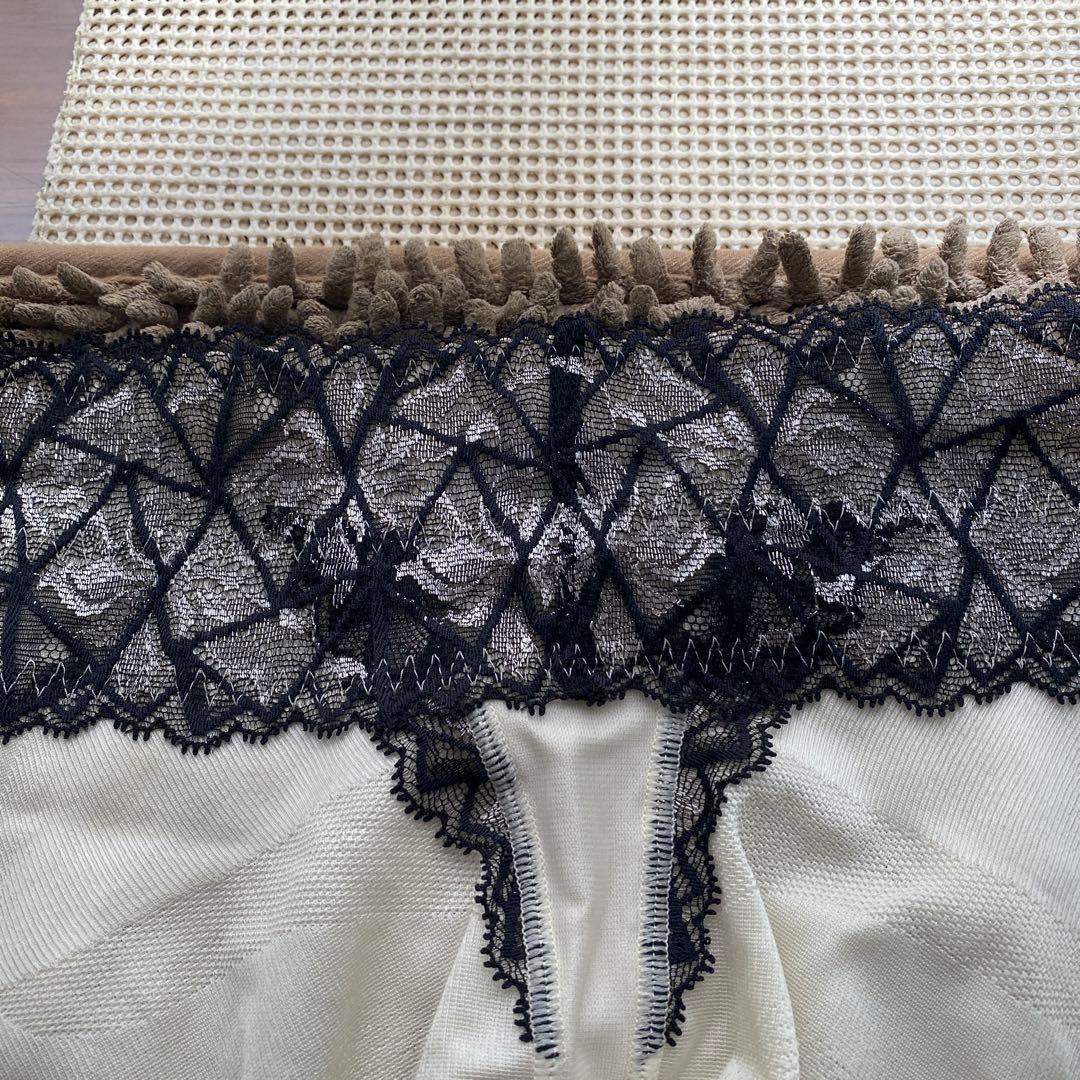 今週末限定で、お値引きしてます！！マルコ新品未使用！！カーヴィシャスカレス限定色