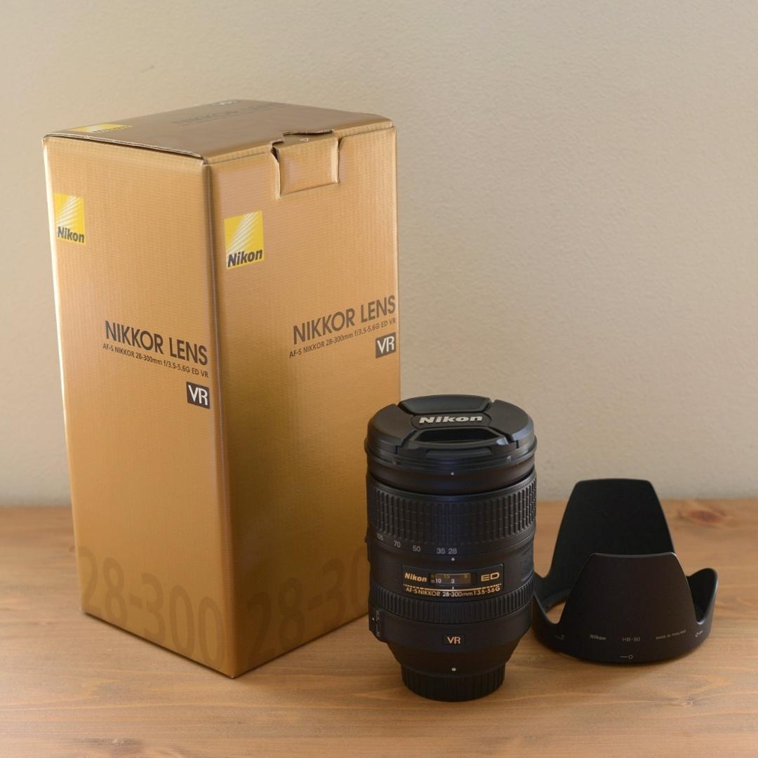 Nikon 28-300mm f/3.5-5.6G ED VR 中古美品