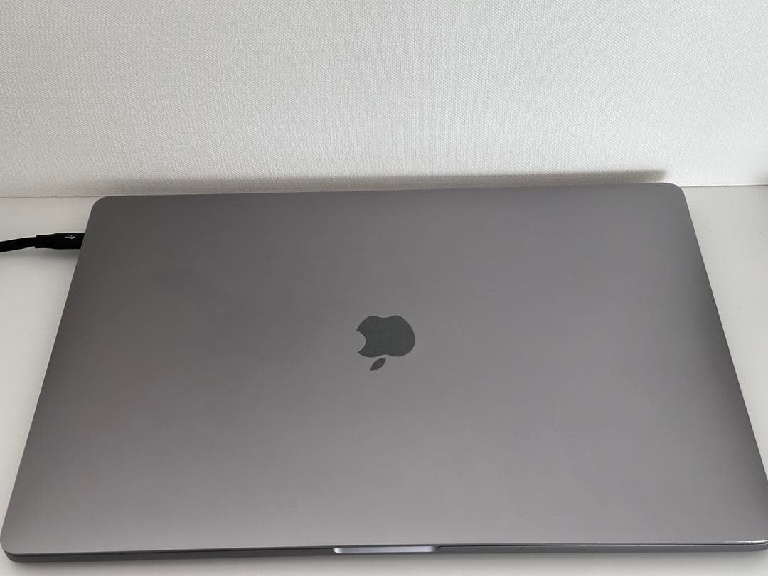 動作品！MacBook Pro (16-inch, 2019) i9•1TB