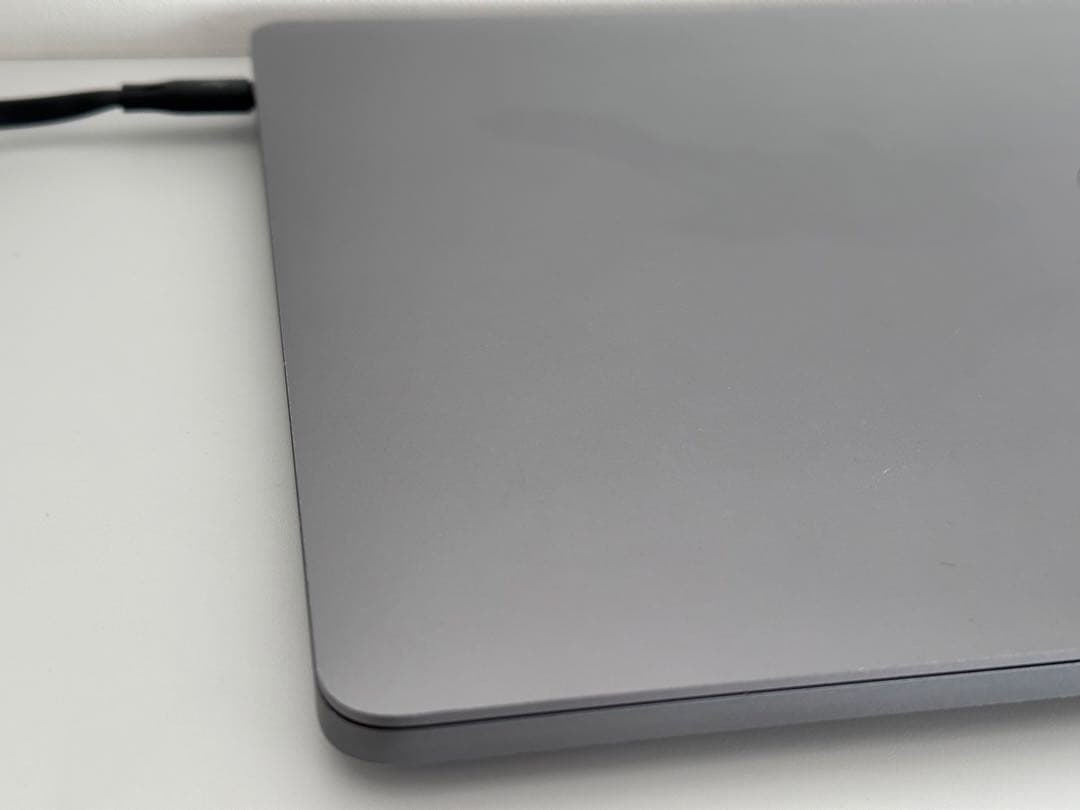 動作品！MacBook Pro (16-inch, 2019) i9•1TB