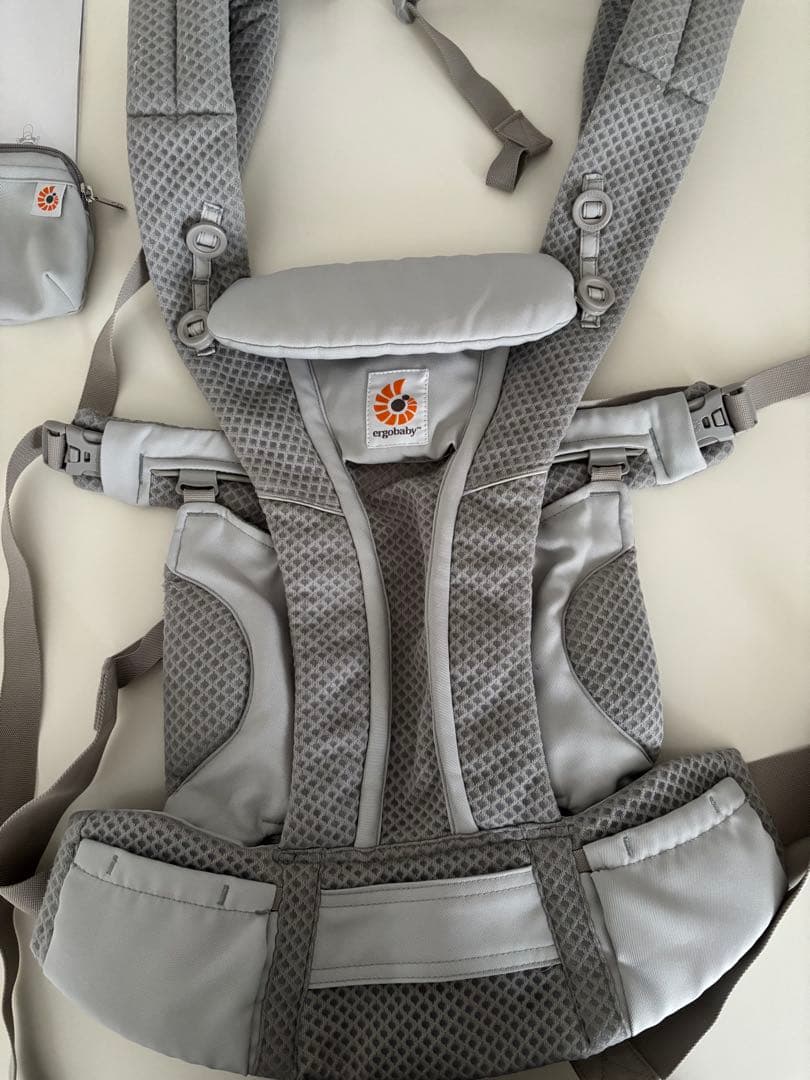 エルゴ　オムニブリーズ