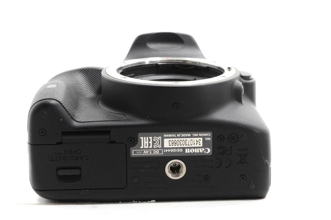 【新品級】手振れ補正望遠付❤️Canon kiss X7❤️軽量でイベントに