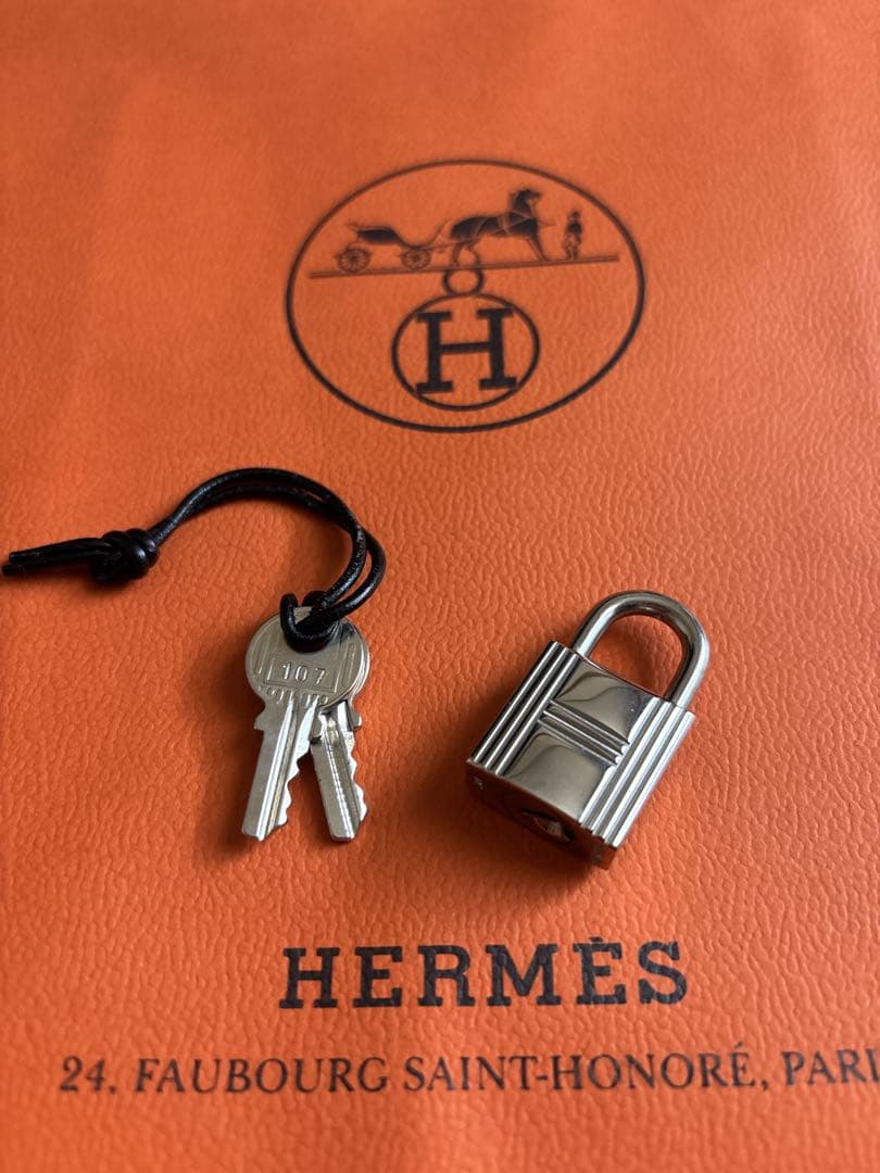 HERMES 南京錠と鍵セット