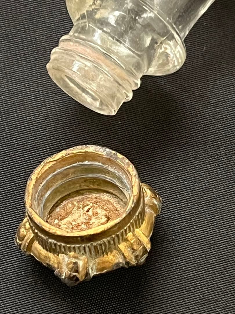 ୨*୧様 アンティークヴィンテージ 香水瓶天使キューピッド 真鍮装飾 ガラスボト