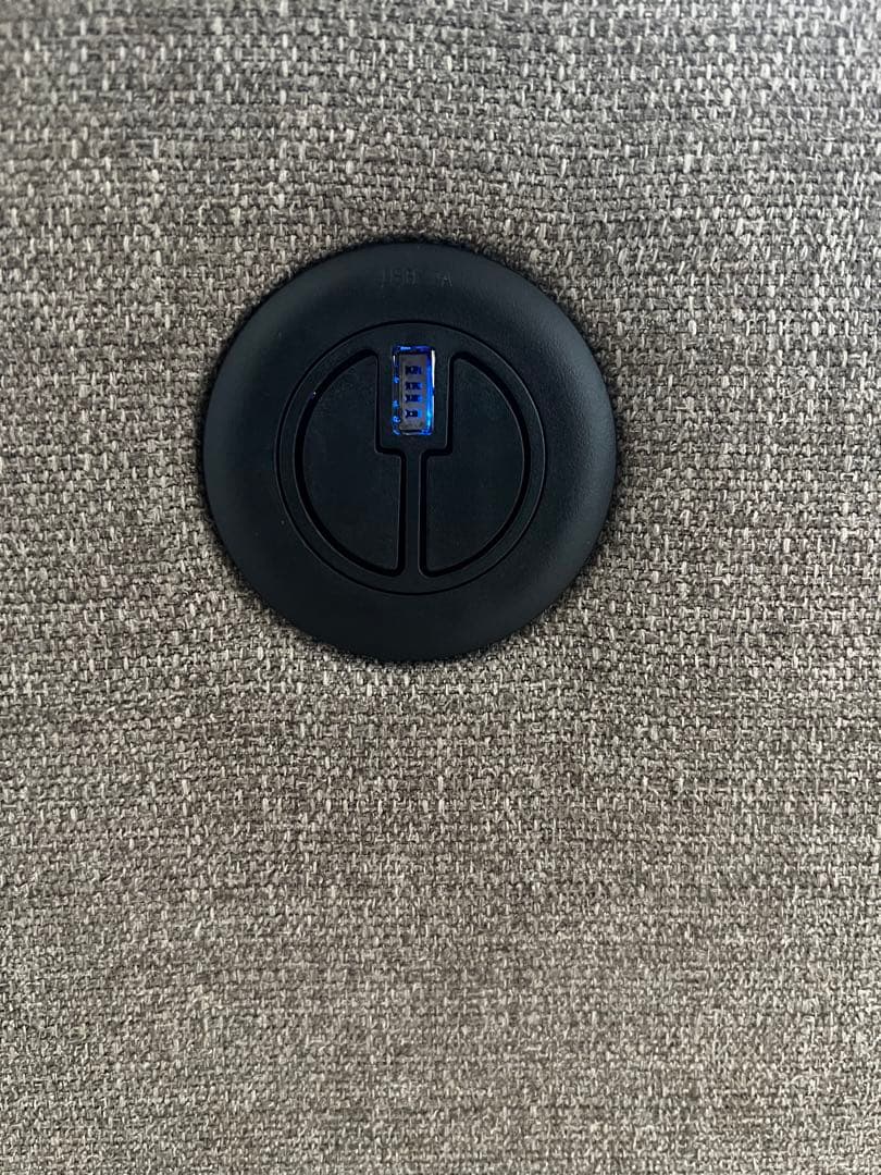 ニトリ NITORI 電動リクライニングソファ　Nビリーバ