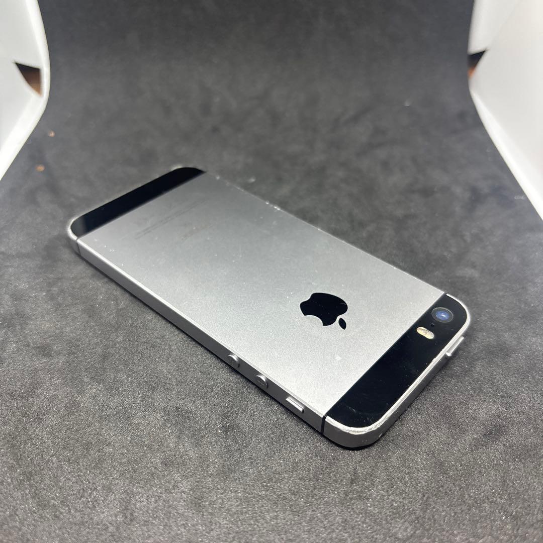 新品仕上げ済　SIMフリー　64GB Apple iPhone SE