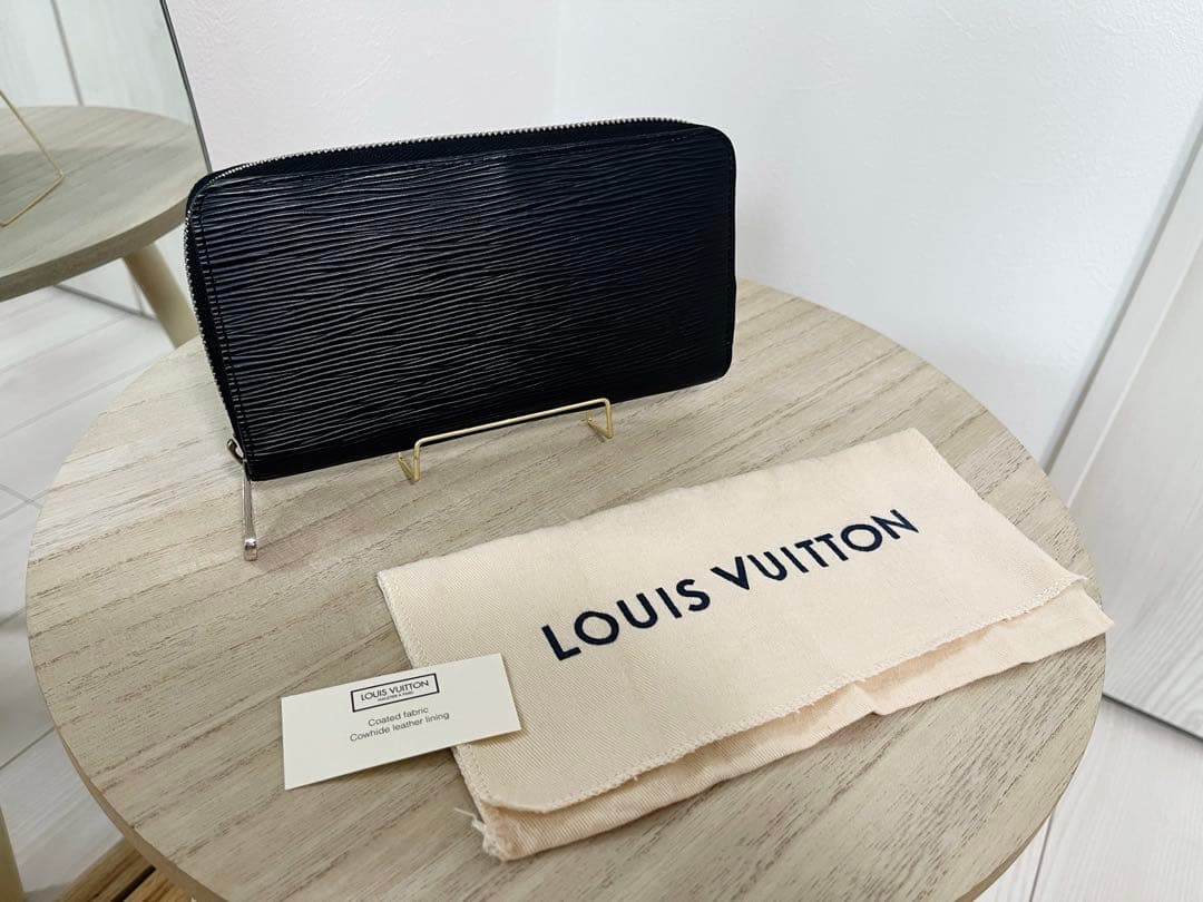 LOUIS VUITTON エピ ジッピーウォレット M61857長財布