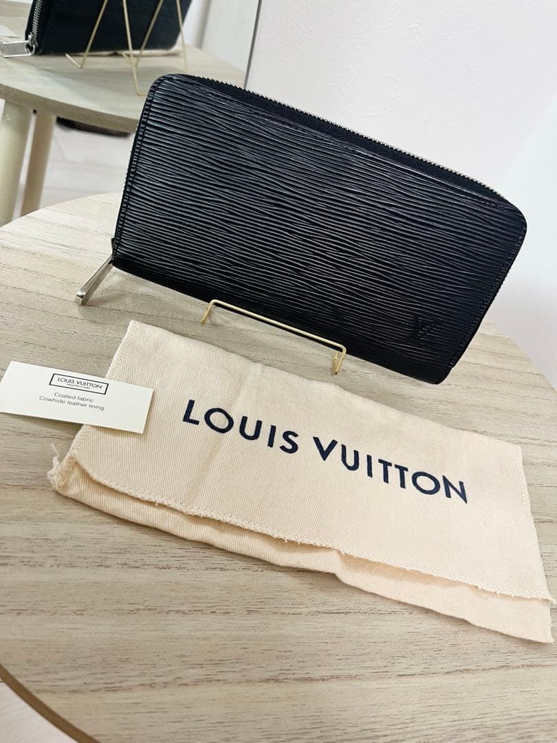 LOUIS VUITTON エピ ジッピーウォレット M61857長財布