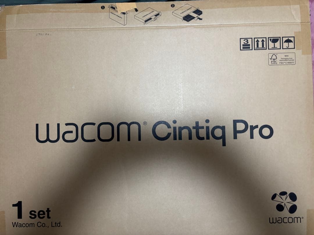 wacom Cintiq Pro 27 DTH271K0D（液晶タブレット）