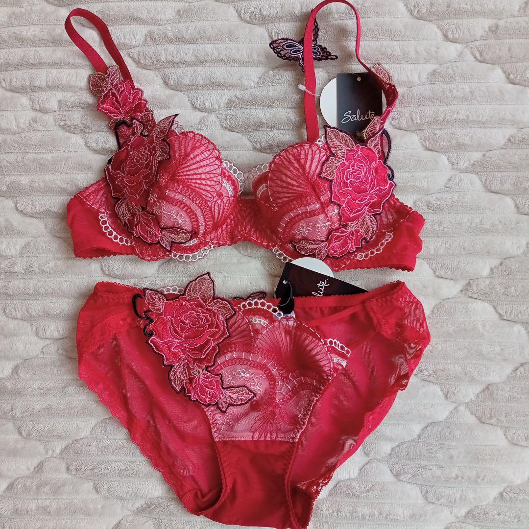 ワコール　サルート　B70 ショーツＭ 愛人　赤　店舗限定