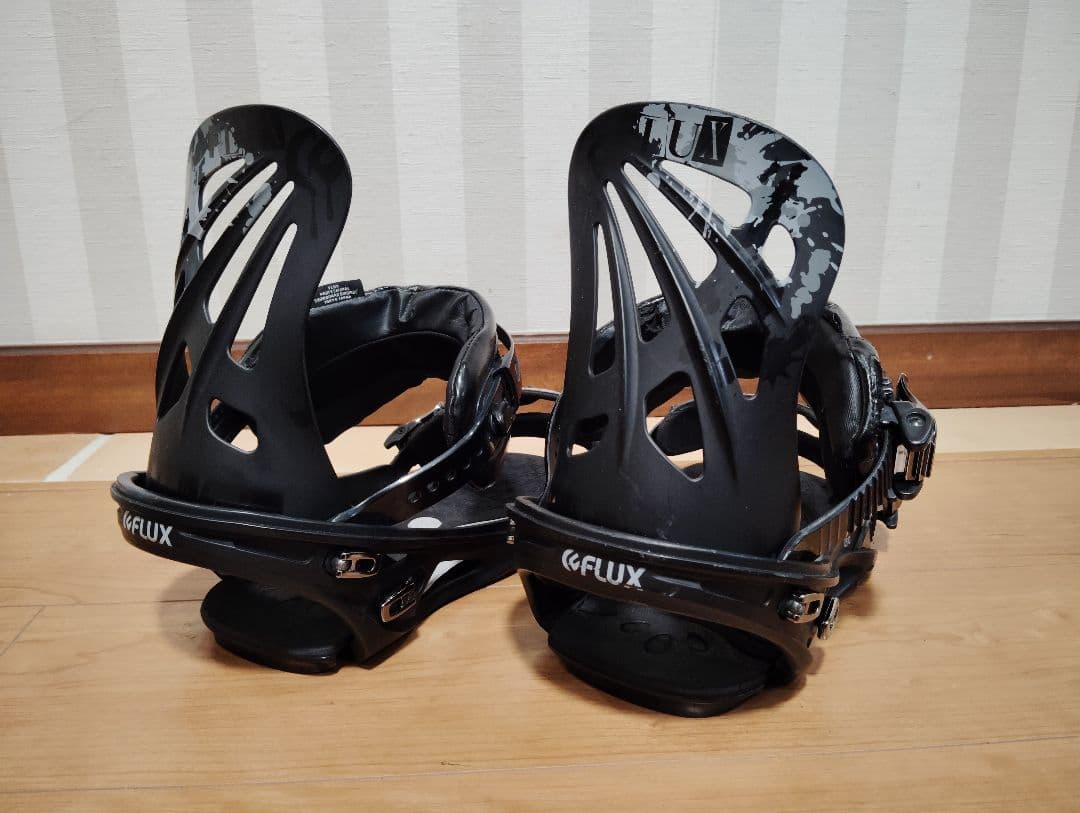 FLUX DS3O 黒 ビンディング M