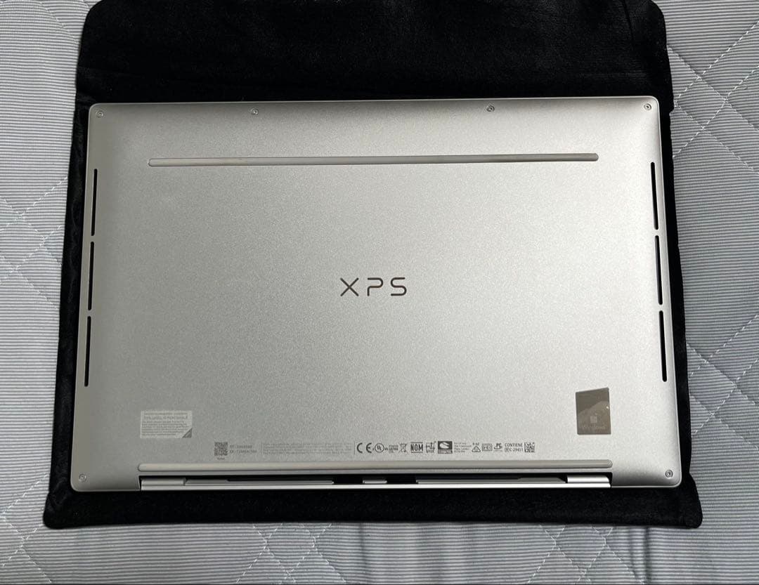 Windowsノート本体 Dell XPS 13 9345