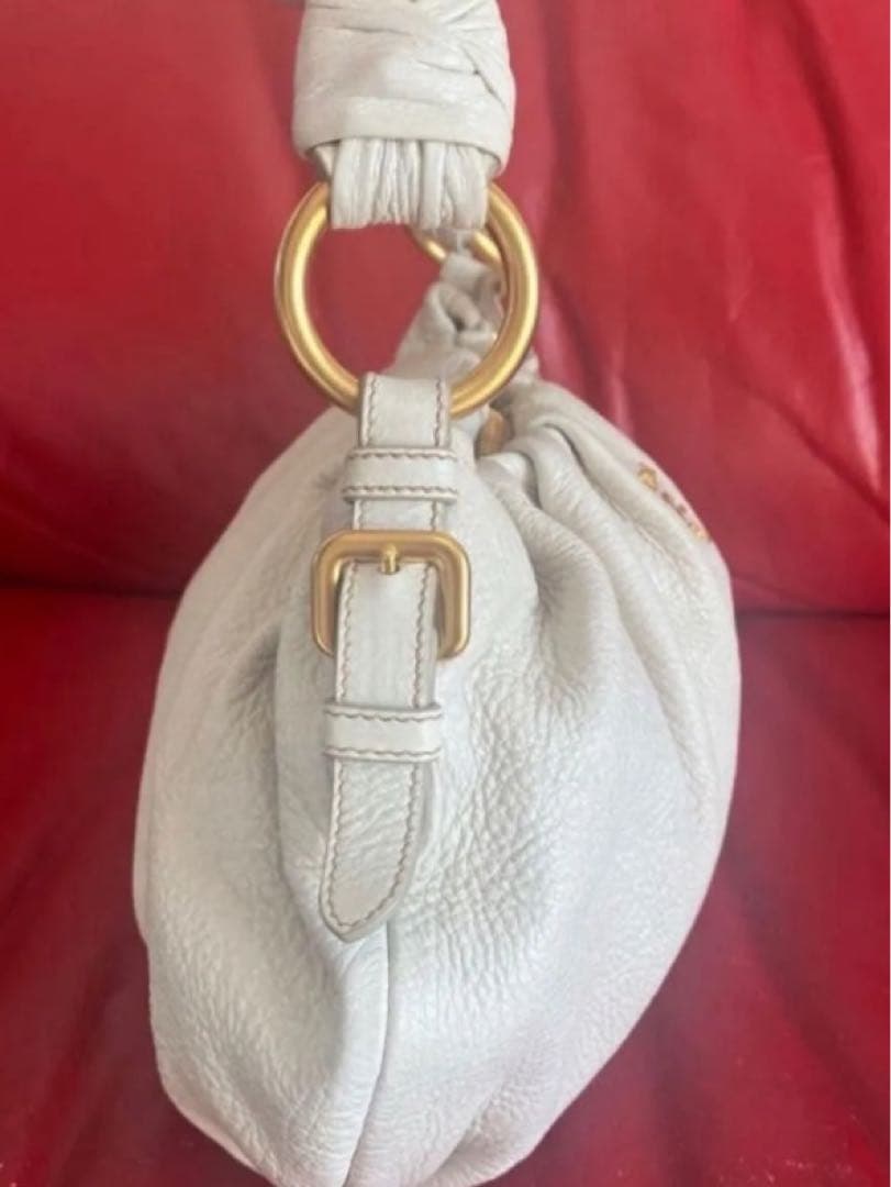 PRADA ホワイトレザー　ワンショルダーバッグ　プラダ