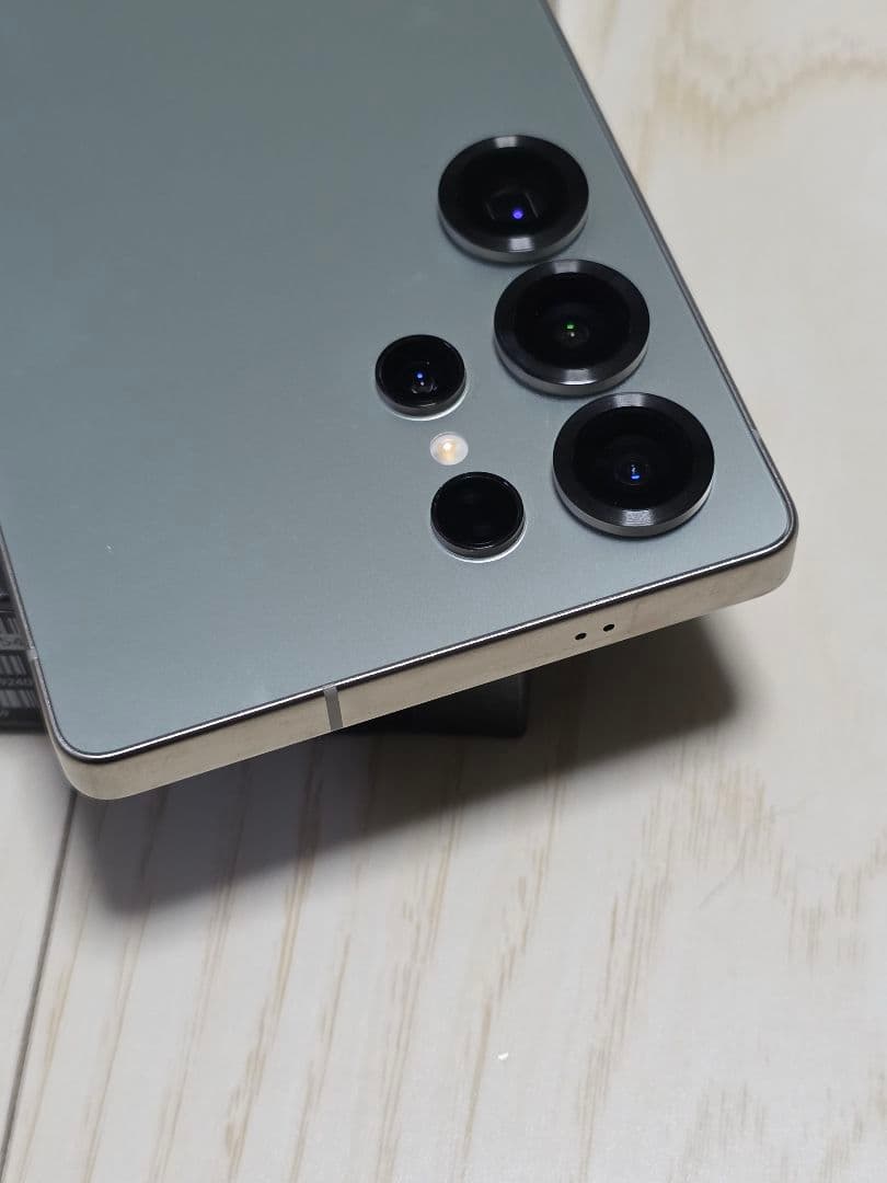 メタモンもどき Galaxys25ultra 512GBグリーン