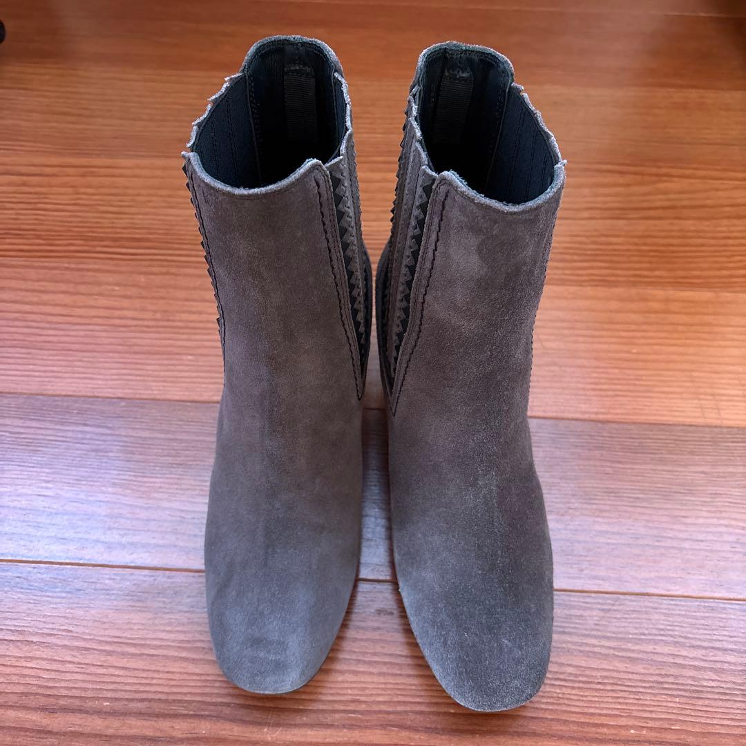 ほぼ未使用 トッズ ショートブーツ グレー スエード38