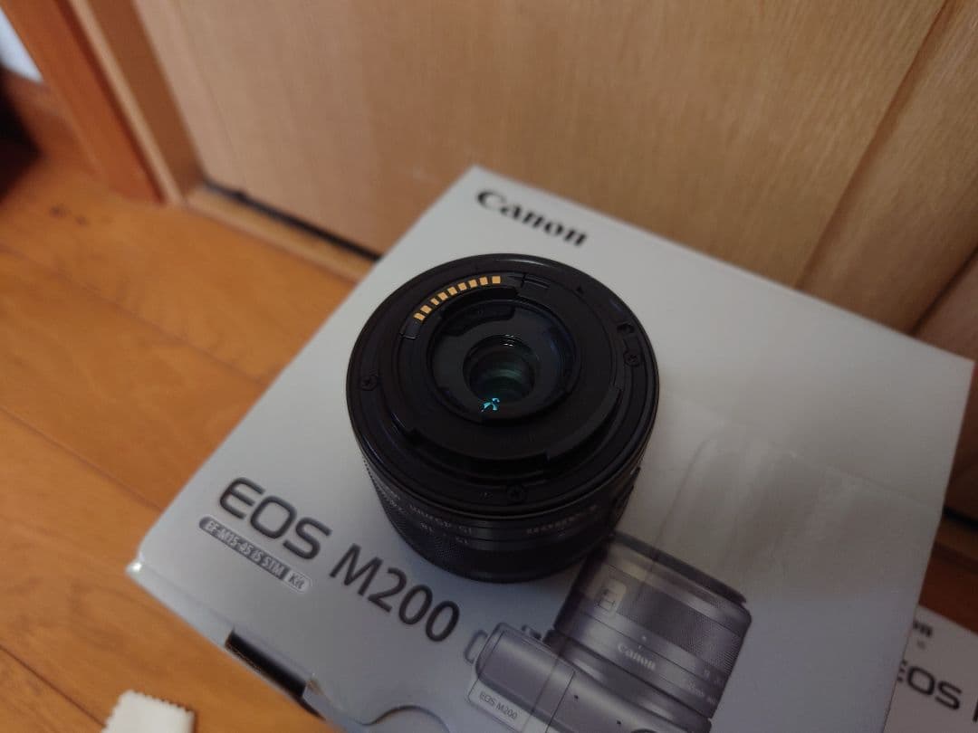 CANON EOS M200 EF-M15-45 IS STM レンズキット