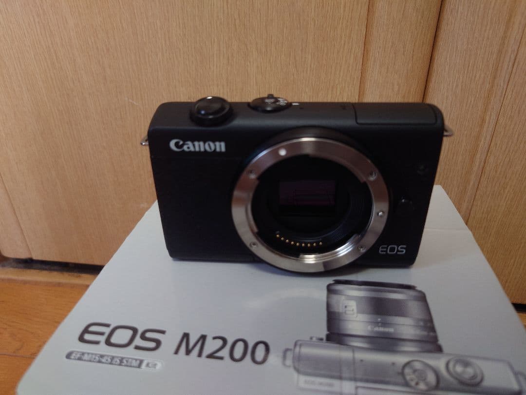 CANON EOS M200 EF-M15-45 IS STM レンズキット
