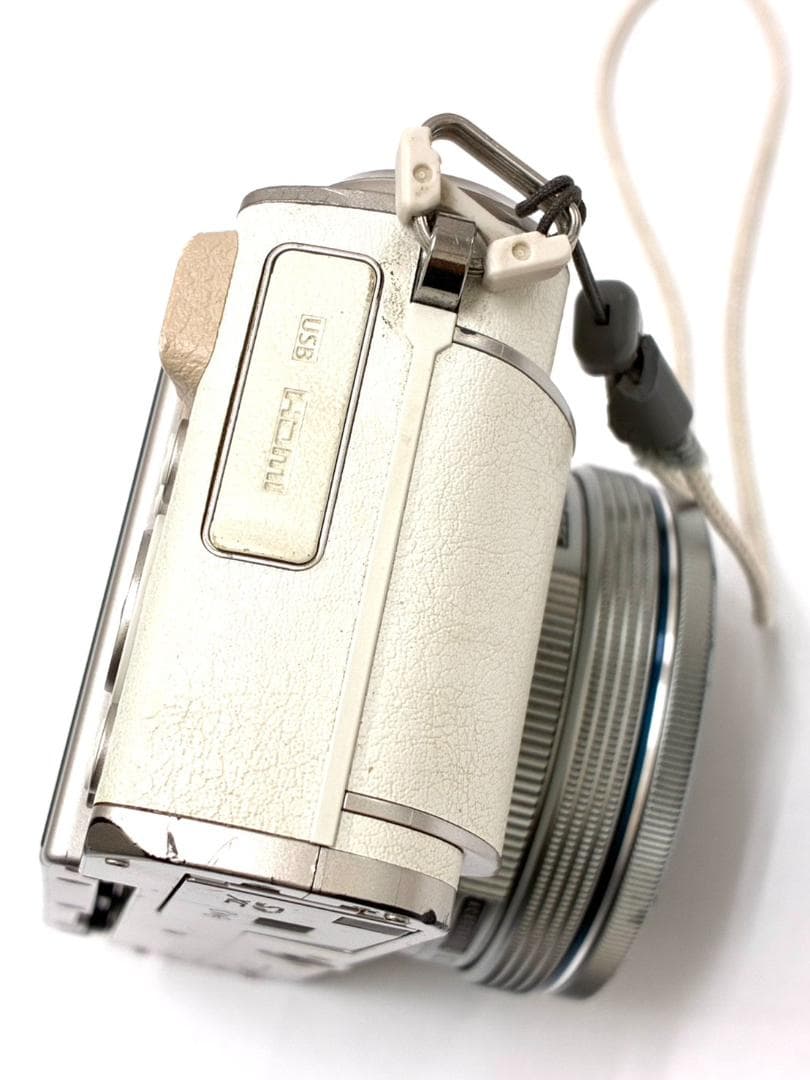 26H1-122 オリンパス PEN E-PL9 付属品完品 通電確認済み