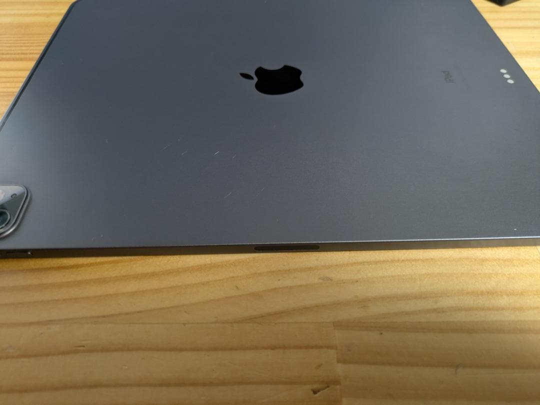 iPad Pro 第5世代 12.9 WiFi 128GB + 周辺機器