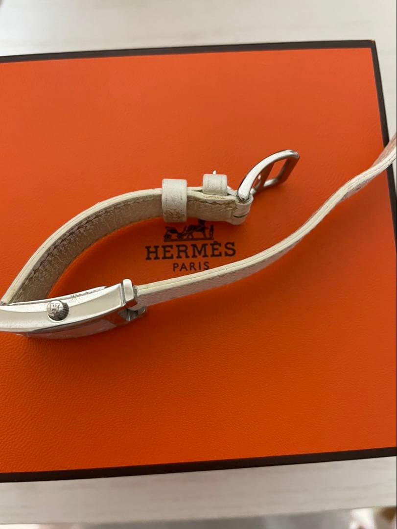 HERMES ウォッチ レディース 12P ダイヤ ホワイトシェル クォーツ