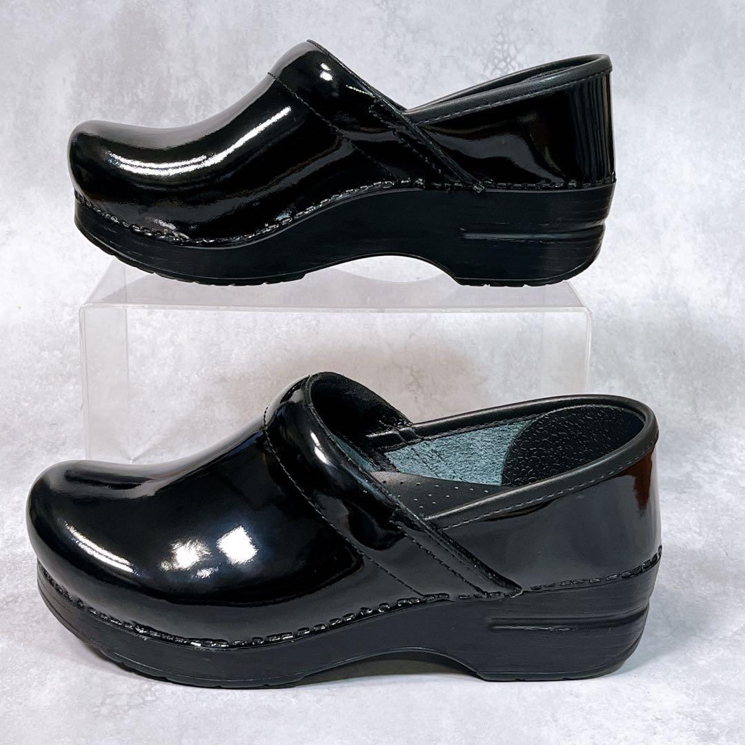 【ダンスコ】サボサンダル (37) プロフェッショナル パテント 厚底 ブラック