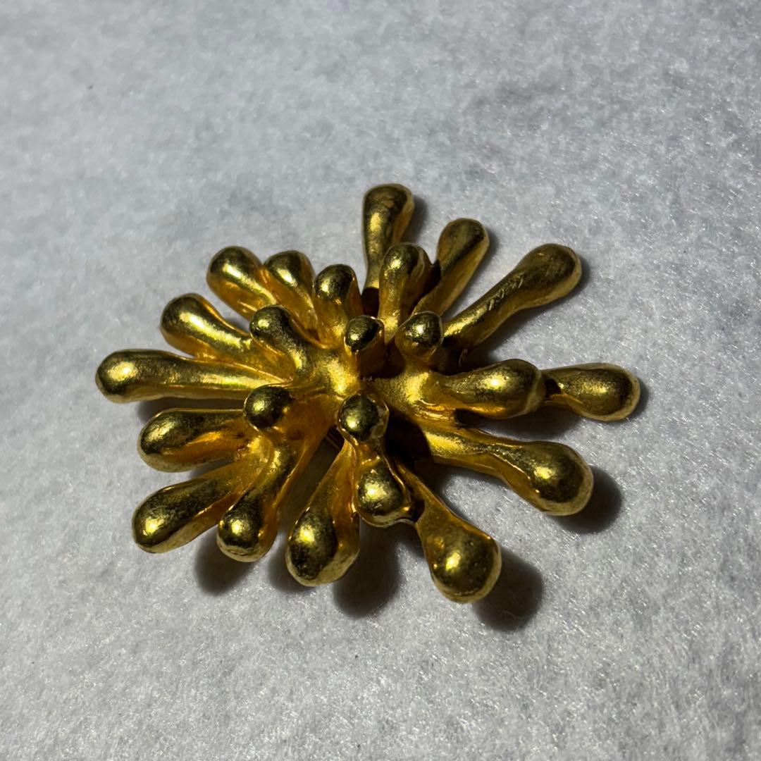 p*e様 CHRISTIAN LACROIX クリスチャンラクロワ　イソギンチャ