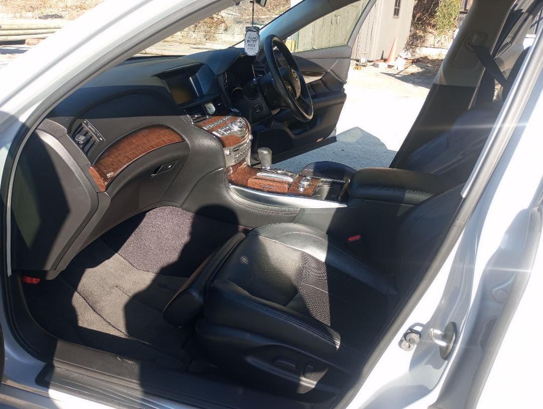 熊本の方&引き取り可能な方限定　日産　フーガ　Y51 　美車　多少価格交渉可