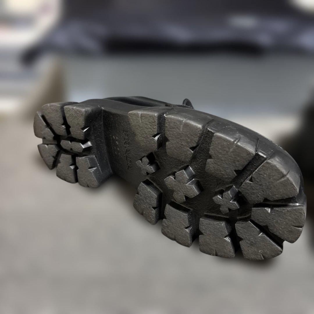 PRADA ブラックレザー ローファー 37