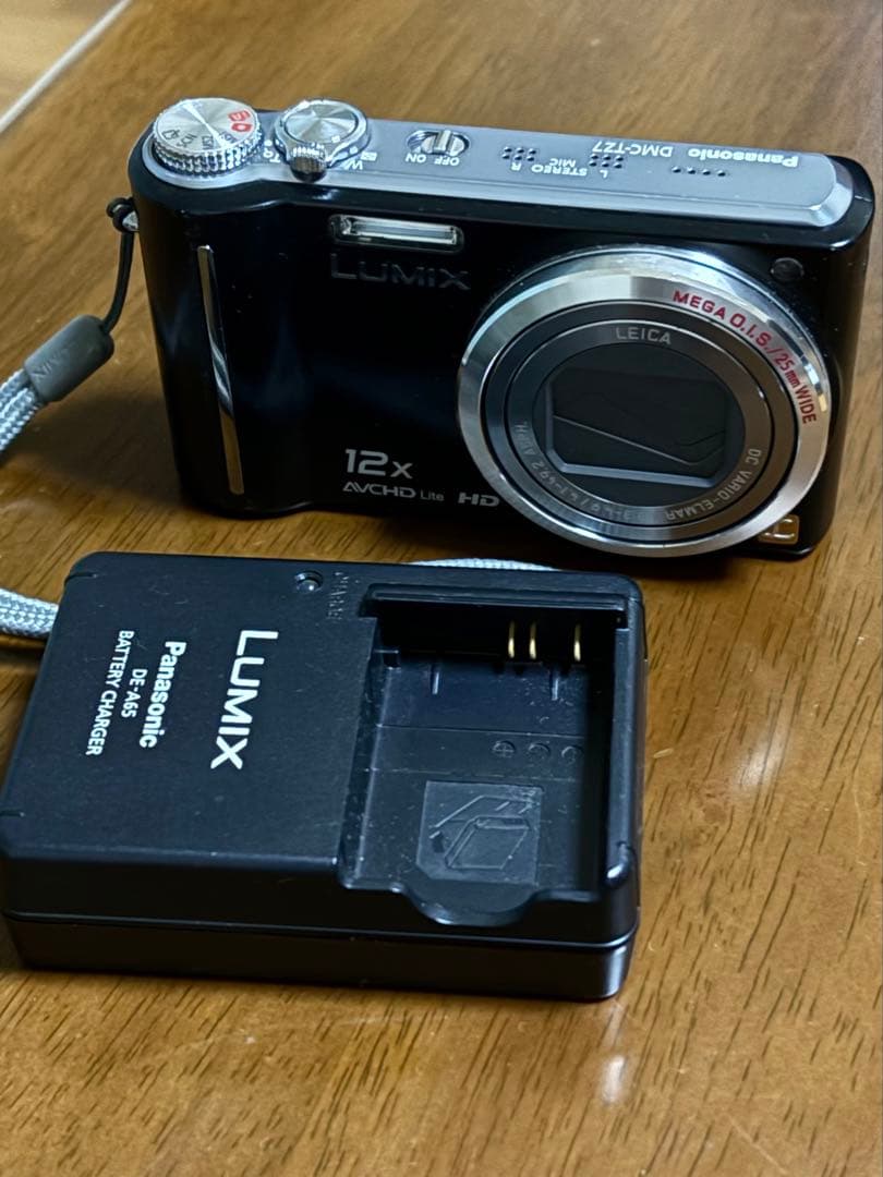 Panasonic DMC-FZ7 コンパクトデジタルカメラ