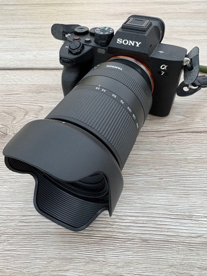 TAMRON 28-200mm ズームレンズ