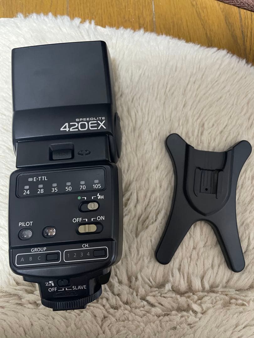 Canon EOS 7D 本体　美品／レンズ・カードリーダー・ストロボ・カバー付