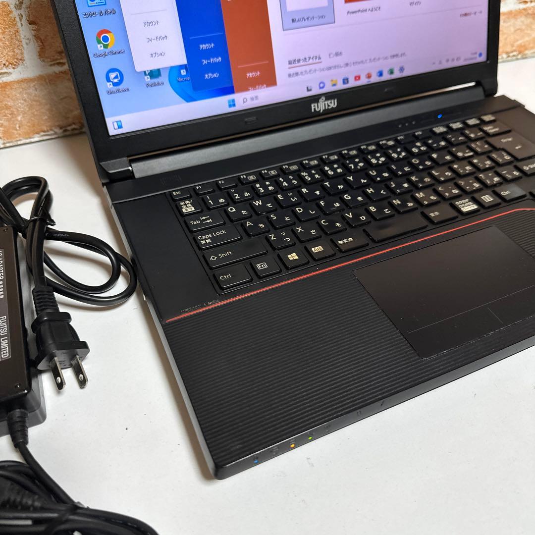 富士通 LIFEBOOK ノートPC Windows 11 オフィス2024年