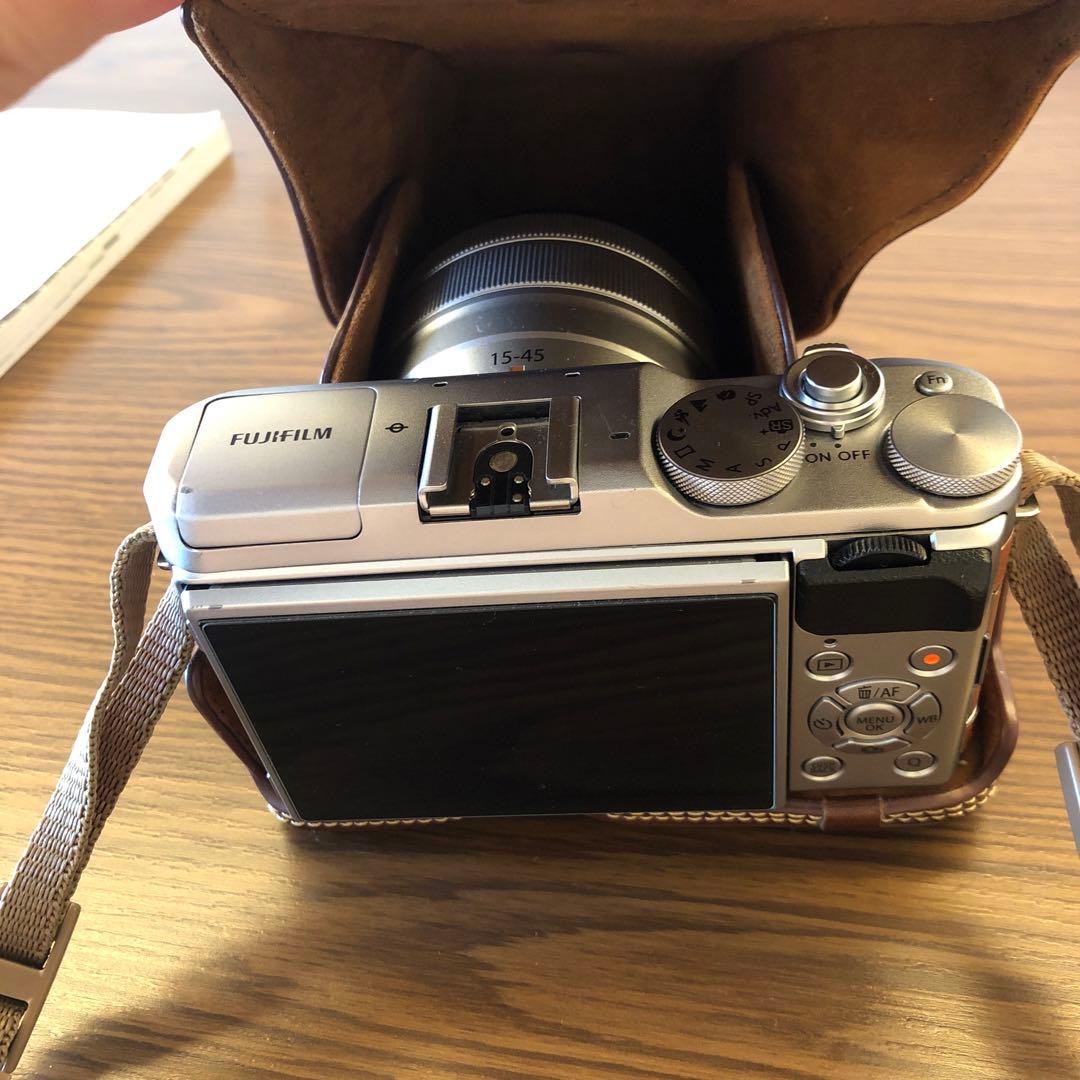 FUJIFILM X-A5 ミラーレス一眼 15-45mmレンズ付き