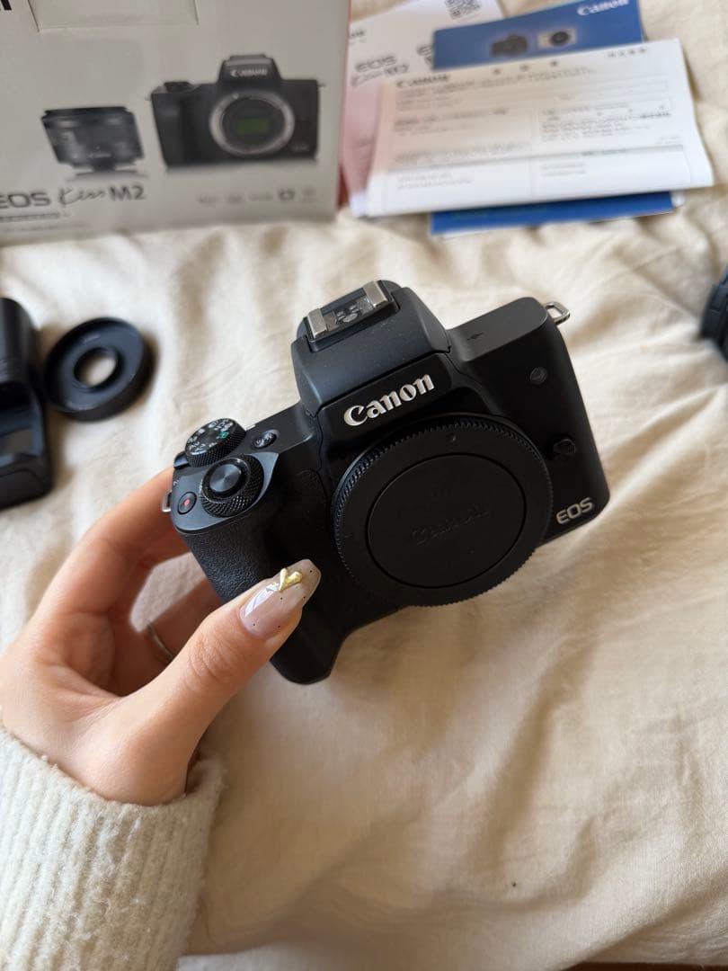 Canon EOS Kiss M2 本体 + レンズセット