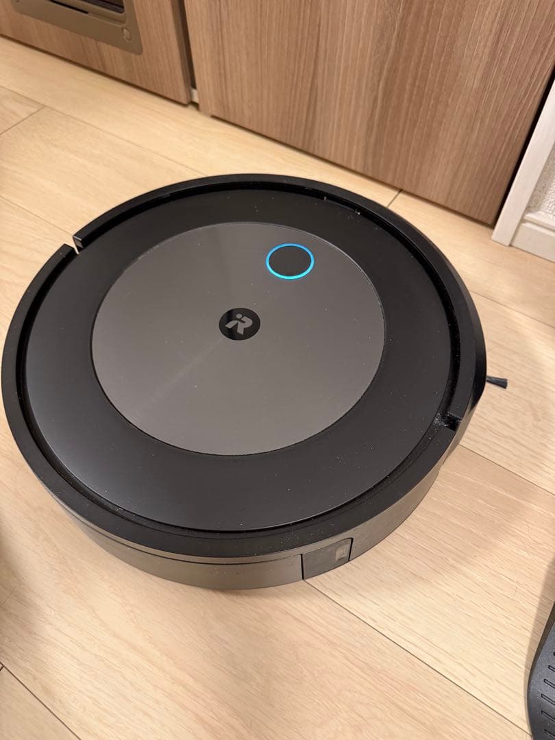 ルンバ　Roomba J7+ 使用回数3回程度、箱無しのため格安です！