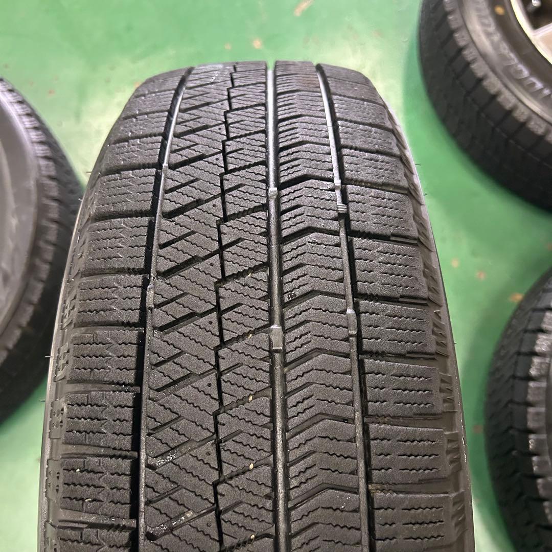 中古スタッドレス185/60R16ブリザック4本セット　ノート、オーラ、デミオ等