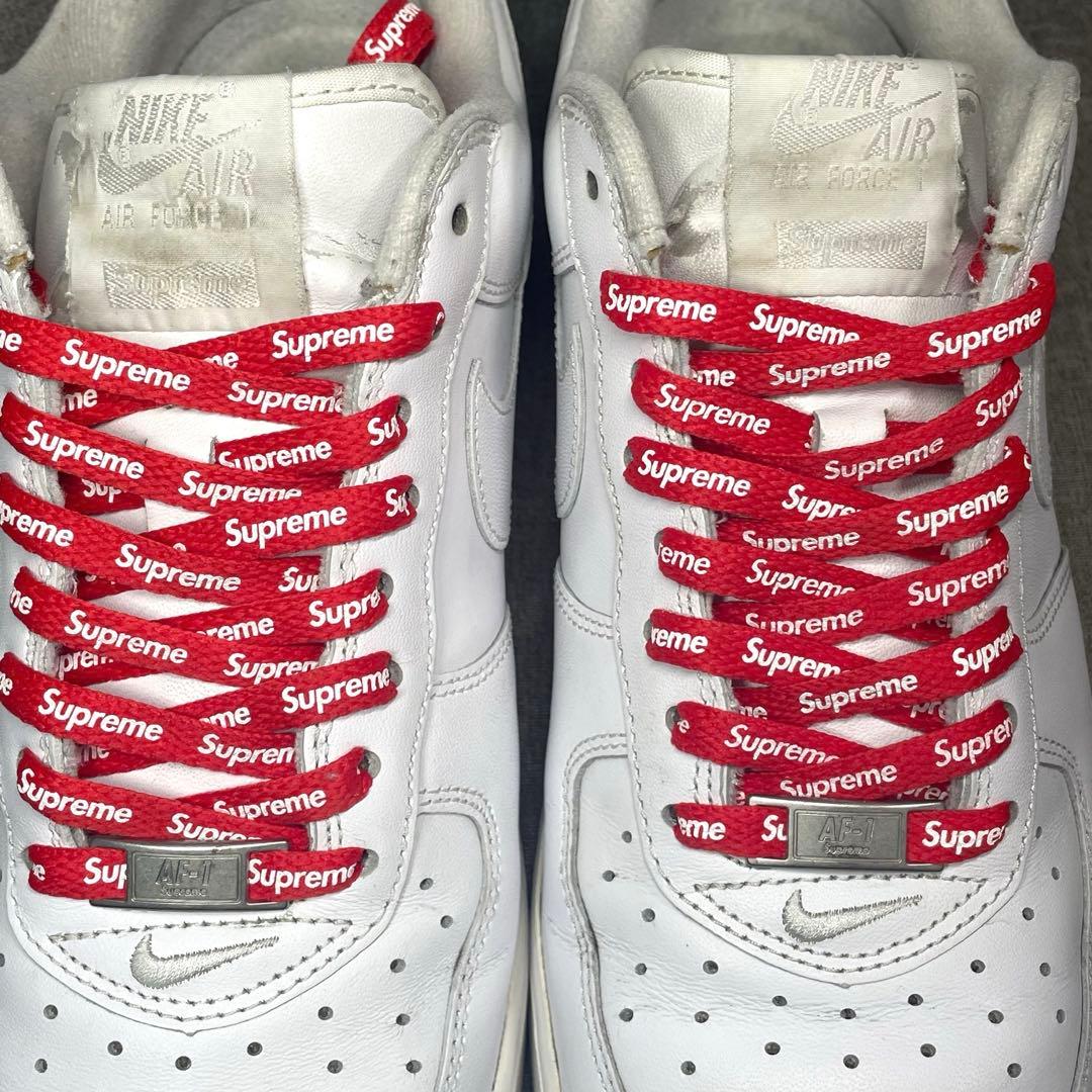 Supreme × Nike Air Force 1 ホワイト　シュプフォース