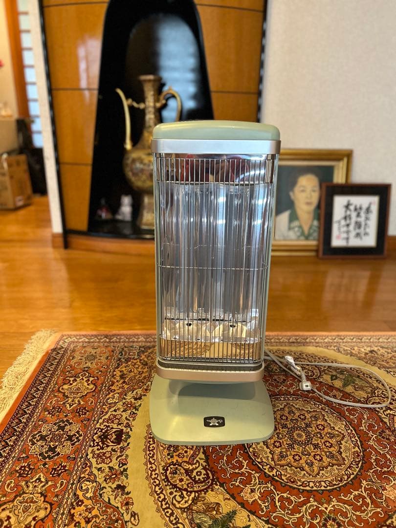 速暖アラジン遠赤グラファイトヒーター　CAH-2G10F 23製