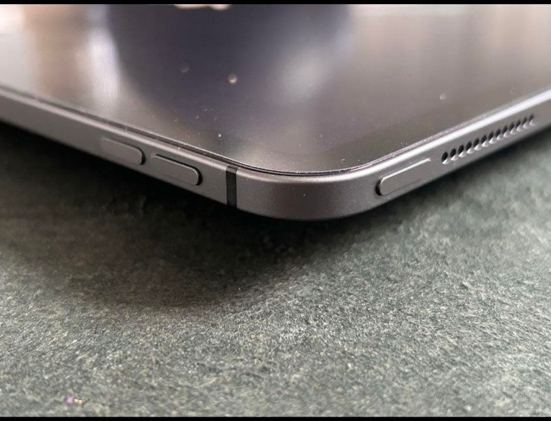 【超美品】iPad Pro 11インチ セルラー 第2世代