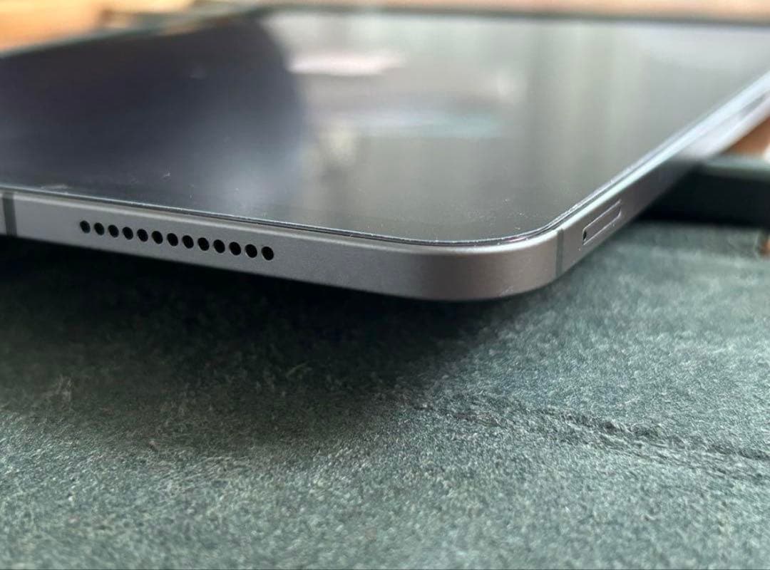 【超美品】iPad Pro 11インチ セルラー 第2世代