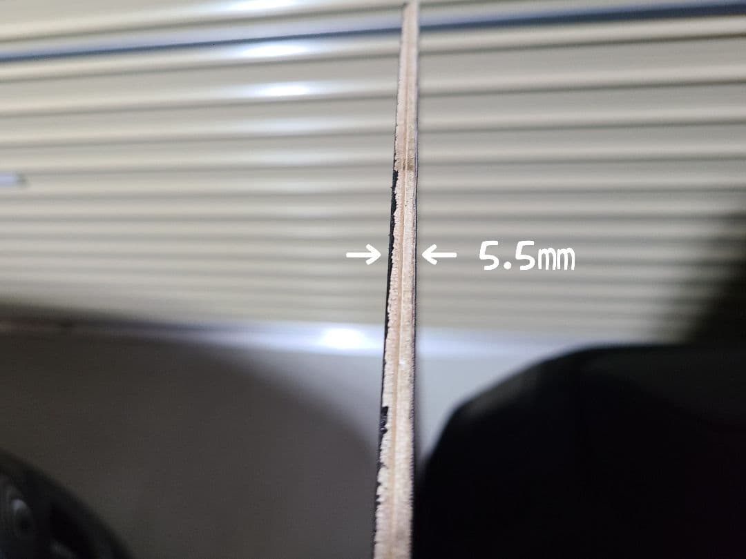 ハイエースリアサイドガラス窓埋めパネル防音断熱 艶なし黒仕様左右１セット