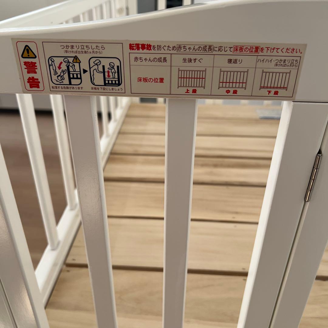 カトージ　木製ミニベビーベッド キャスター付き 折りたたみ可　ホワイト
