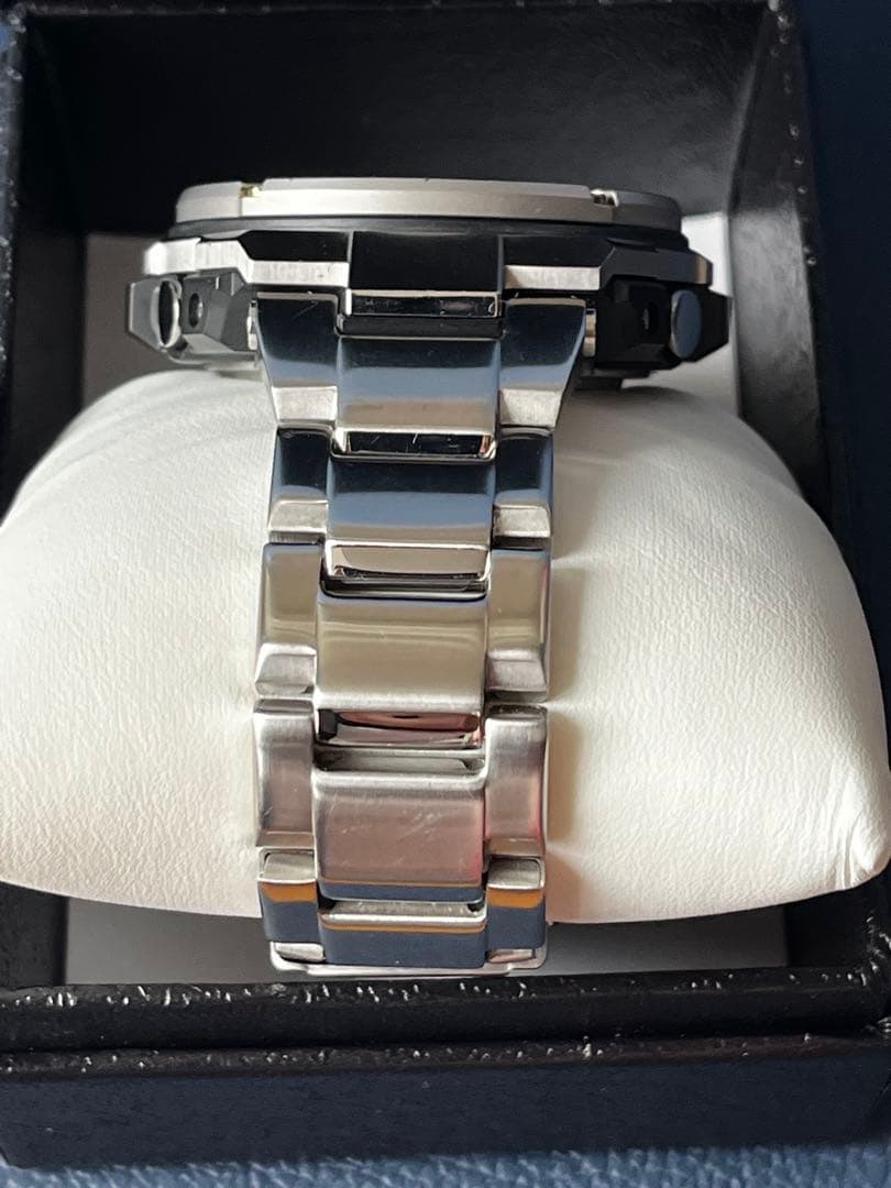 時計 CASIO G-SHOCK GST-W110D-1A9JF