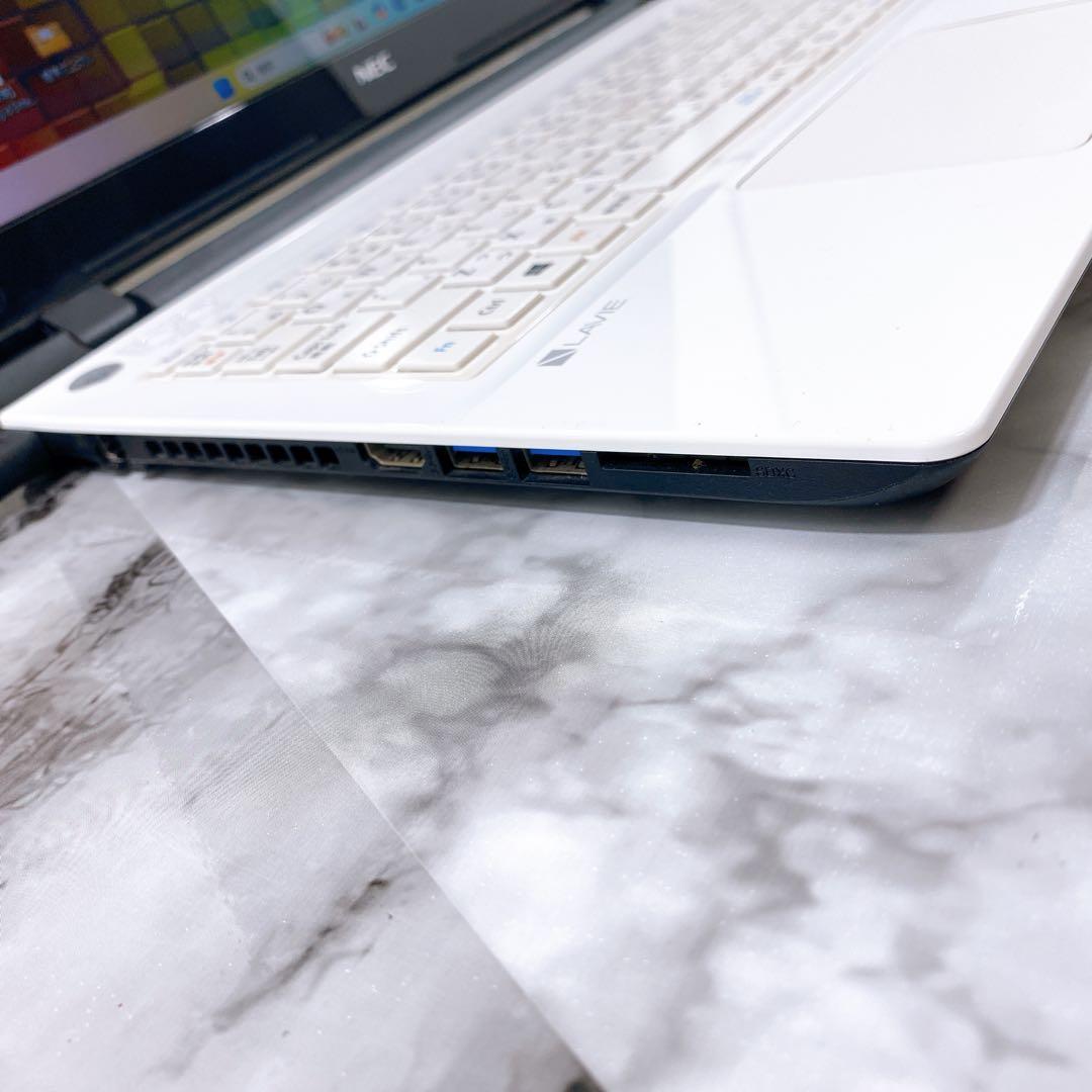 超大容量HDD1TB✨人気の薄型ノートパソコン✨カメラ付き✨オフィス✨win11