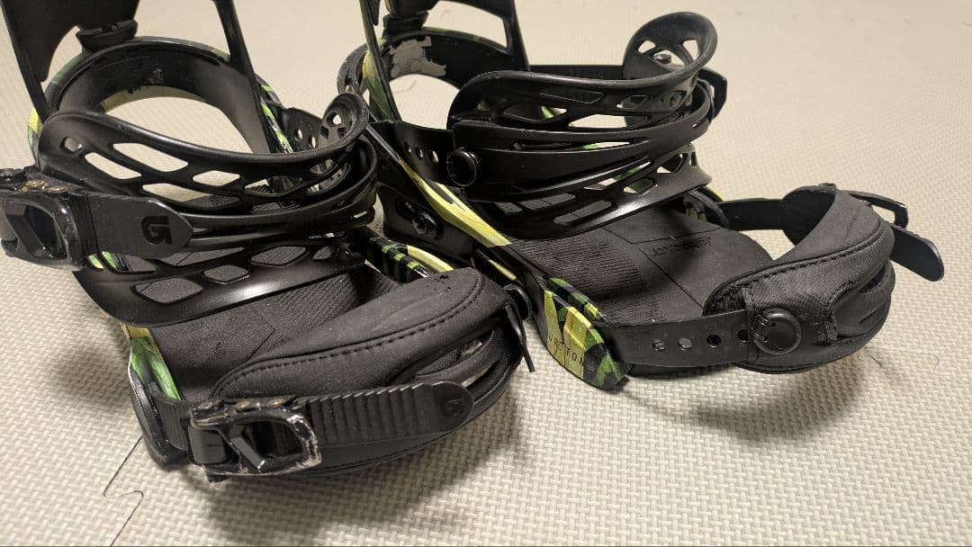 BURTON CARTEL Reflex Mサイズ