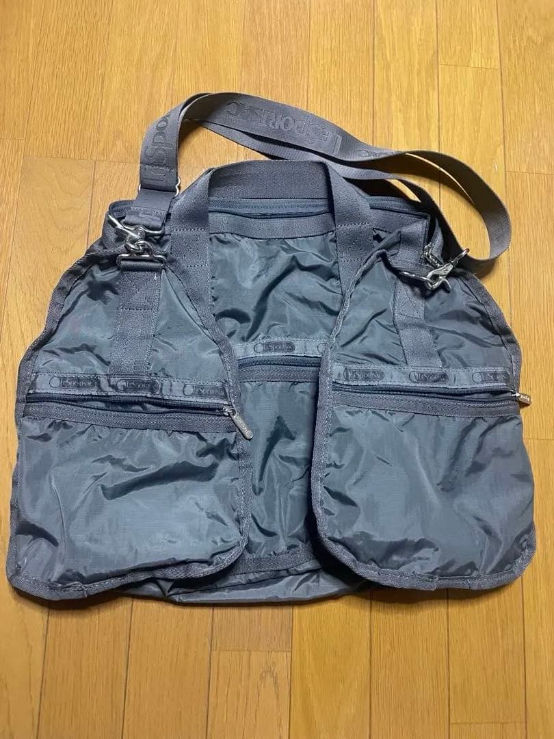 レスポートサック LESPORTSAC ラージ　ボストンバッグ　グレー