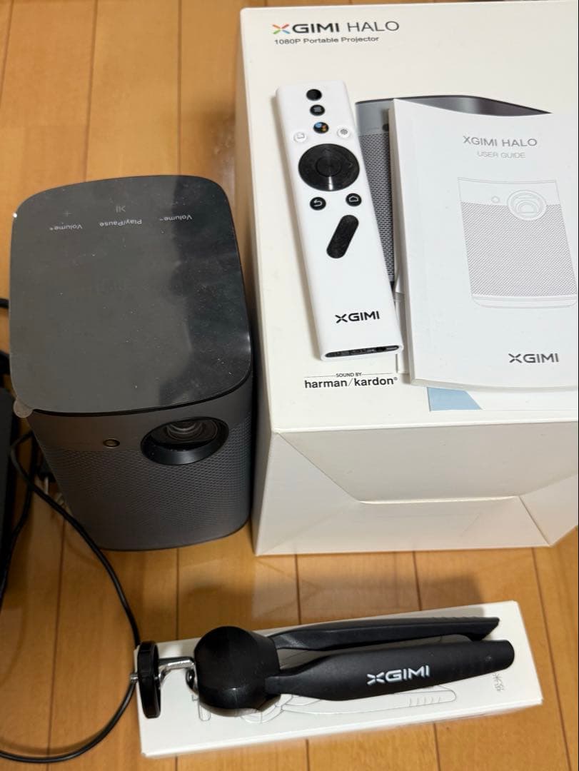XGIMI Haloモバイルプロジェクター ジャンク品　三脚付き
